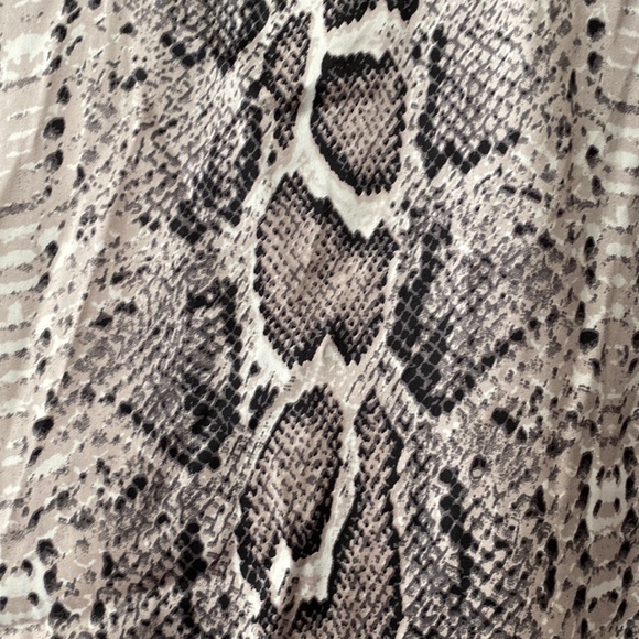 Multi Beige Python Snake Print High Low Blouse - Picture 5 of 8
